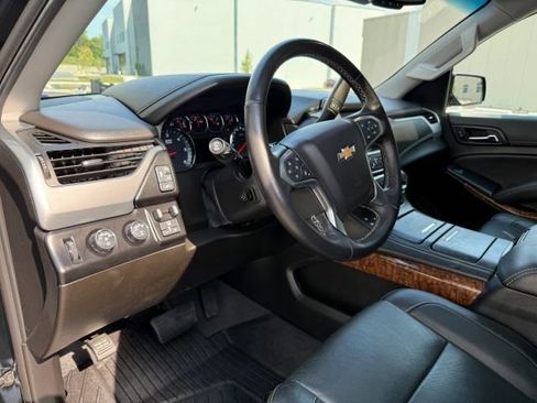 Used 2019 Chevrolet Suburban Premier w/ Max Trailering Package AWD/4WD image 18