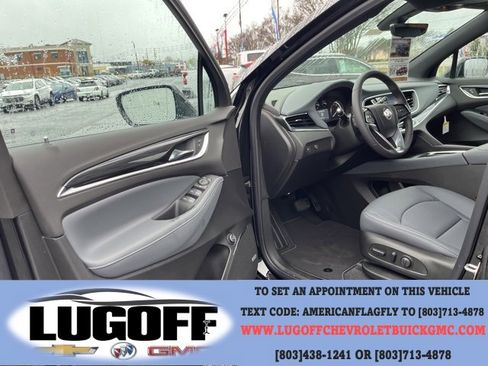 Used 2024 Buick Enclave Essence w/ Experience Buick Package image 5