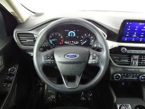 Used 2020 Ford Escape SE image 23