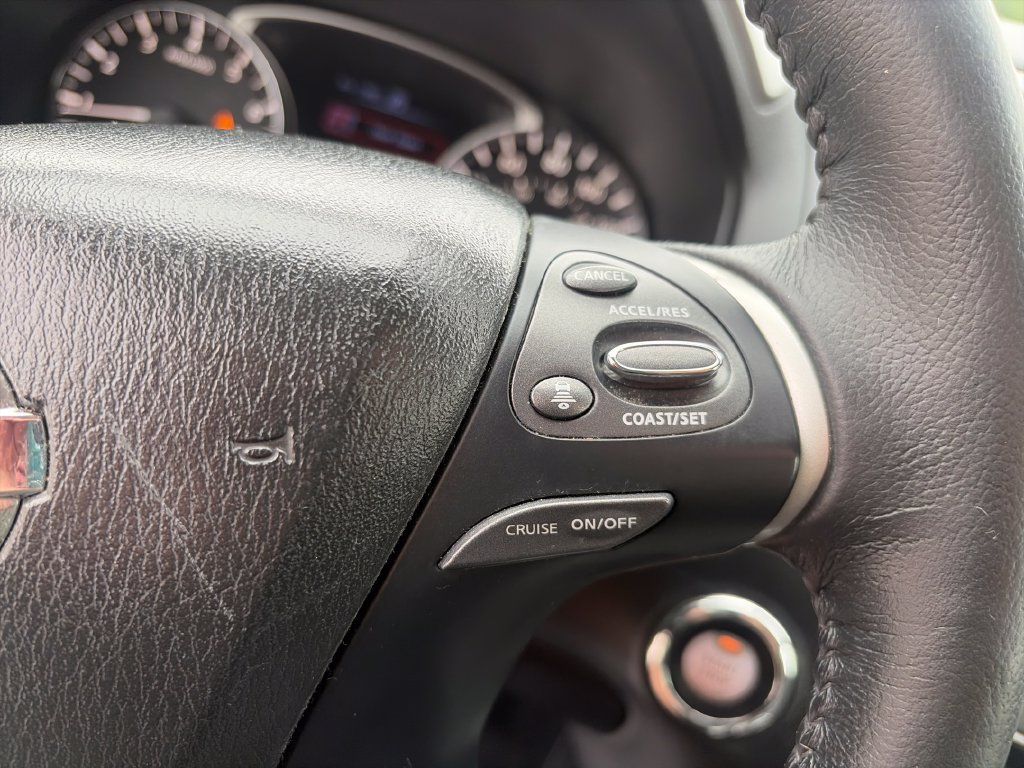 Used 2020 Nissan Pathfinder SV AWD/4WD image 33