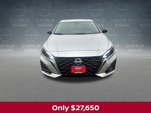New 2025 Nissan Altima 2.5 SR w/ SR Premium Package image 6