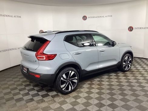 New 2026 Volvo XC40 B5 Ultra w/ Climate Package image 4