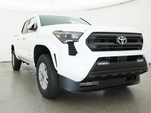 New 2026 Toyota Tacoma SR5 AWD/4WD image 30