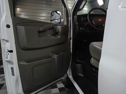 Used 2021 Chevrolet Express 2500 w/ Driver Convenience Package image 16