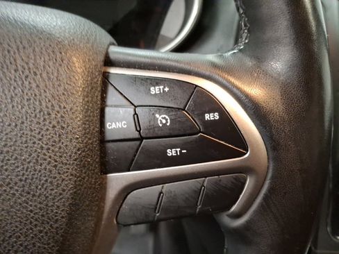 Used 2018 Jeep Grand Cherokee Limited w/ Trailer Tow Group IV image 21