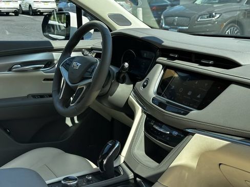 Used 2023 Cadillac XT5 Premium Luxury AWD/4WD image 32