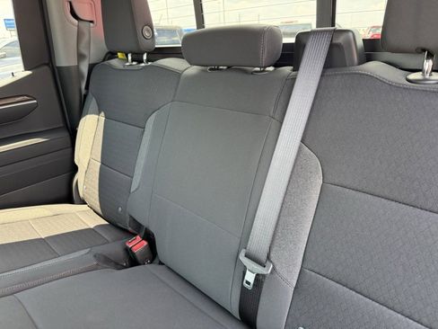 New 2026 Chevrolet Silverado 1500 LT w/ Z71 Off-Road Package image 39