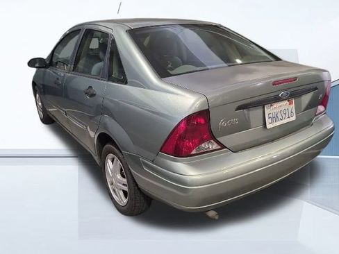 Used 2004 Ford Focus SE image 4