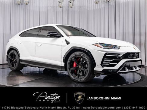 Used 2019 Lamborghini Urus AWD/4WD image 1