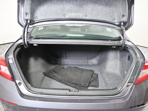 Used 2018 Honda Accord Touring image 16