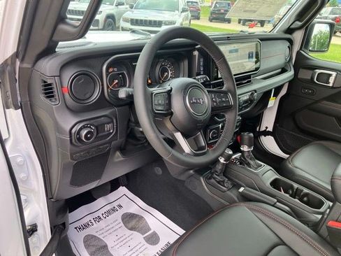 New 2026 Jeep Wrangler Unlimited Rubicon w/ Xtreme 35 Tire Package AWD/4WD image 15