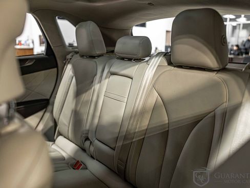 Used 2018 Lincoln MKC Reserve w/ Lincoln MKC Climate Package image 32