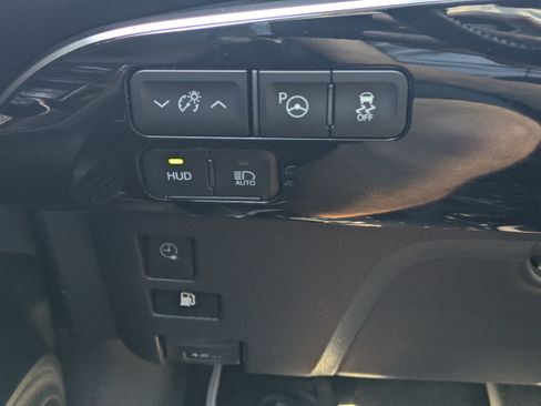 Used 2021 Toyota Prius Prime Limited image 27