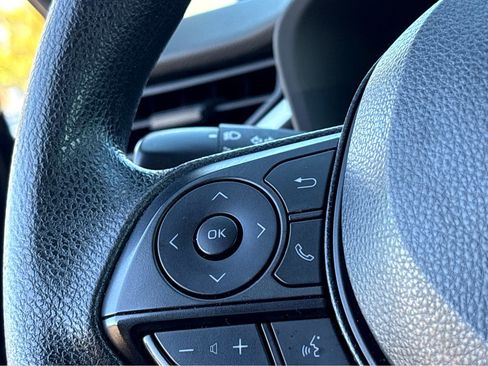 Used 2024 Toyota RAV4 XLE image 16