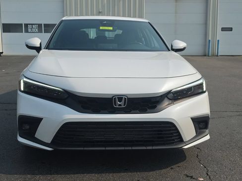 Certified 2024 Honda Civic Sport Touring image 2