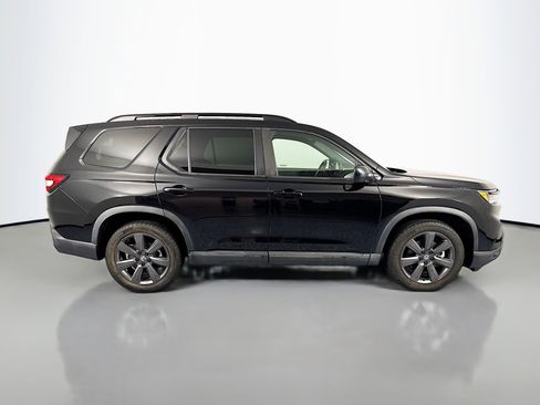 Certified 2023 Honda Pilot Sport image 4