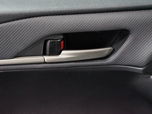Used 2025 Toyota Camry SE FWD image 33