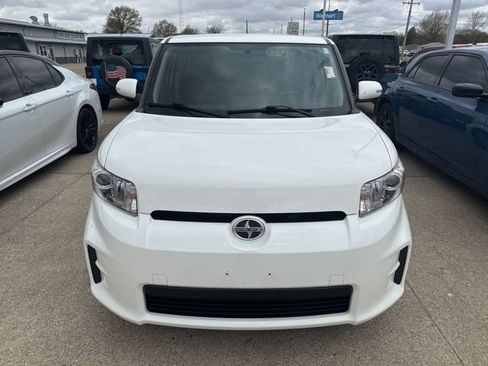 Used 2012 Scion xB image 2
