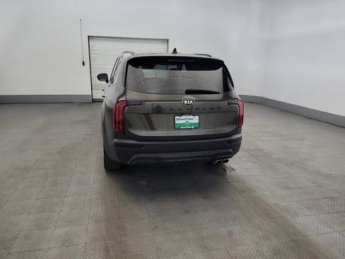 Used 2021 Kia Telluride S FWD image 6
