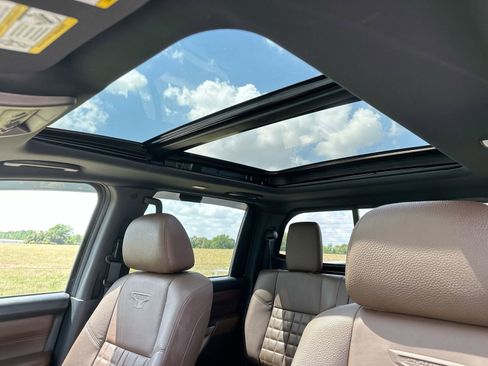 Used 2023 Nissan Titan Platinum Reserve w/ Moonroof Package AWD/4WD image 23