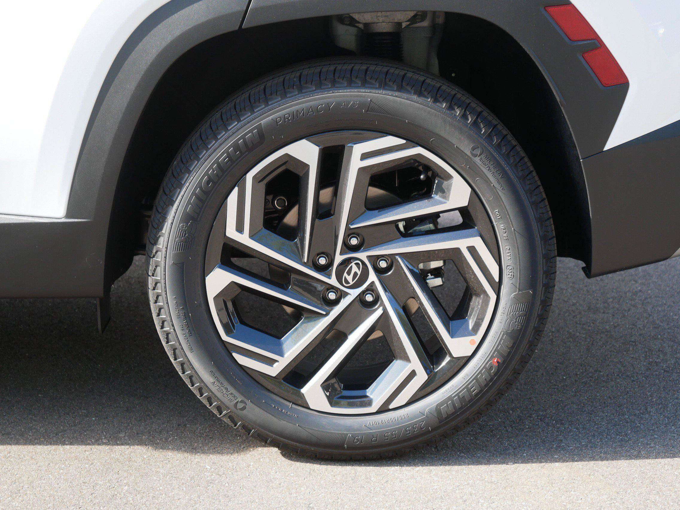 New 2026 Hyundai Tucson Limited AWD/4WD image 4