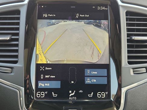 Used 2017 Volvo XC90 T6 Momentum w/ Vision Package AWD/4WD image 15