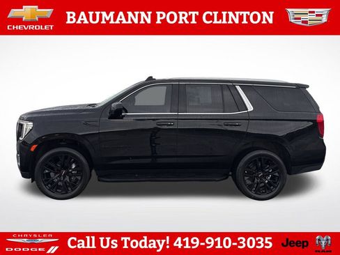 Used 2022 GMC Yukon SLE w/ Gmc Pro Safety Plus Package AWD/4WD image 3