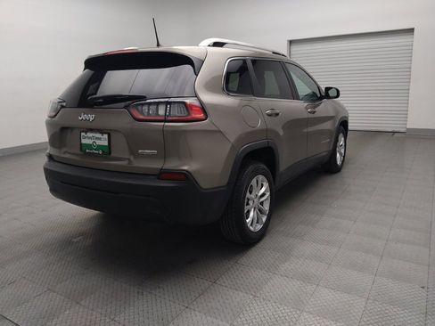 Used 2019 Jeep Cherokee Latitude w/ Popular Appearance Group image 9