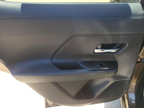 New 2026 Nissan Kicks SV w/ SV Premium Package FWD image 13