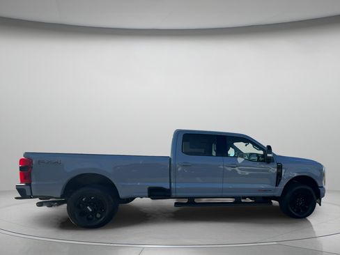 New 2026 Ford F350 Lariat w/ Black Appearance Package image 34