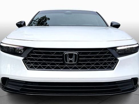 Used 2024 Honda Accord Sport image 4