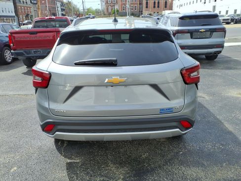 Certified 2026 Chevrolet Trax LT w/ Driver Confidence Package image 6