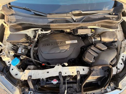 Used 2016 Honda Pilot Touring image 9