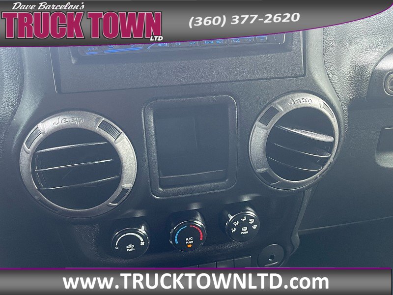 Used 2015 Jeep Wrangler Unlimited Sport w/ Max Tow Package AWD/4WD image 24
