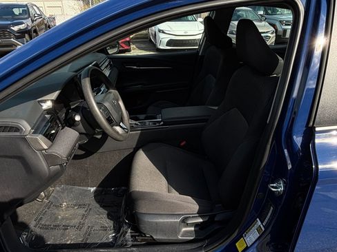 Used 2025 Toyota Camry LE image 31