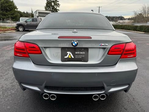 Used 2009 BMW M3 Convertible 2D image 14