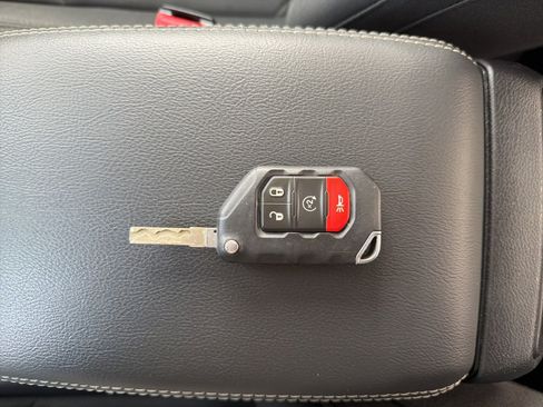 Used 2021 Jeep Gladiator Overland w/ Trailer Tow Package image 87