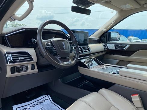 Used 2023 Lincoln Navigator Reserve w/ Equipment Group 201A AWD/4WD image 11