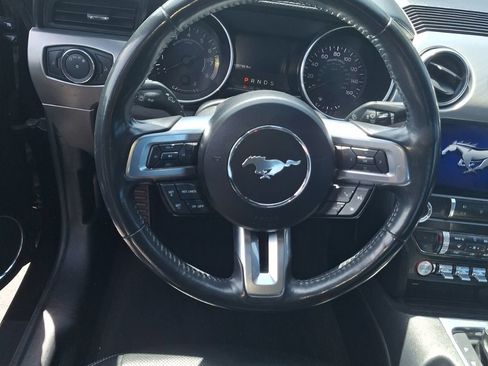 Used 2022 Ford Mustang Premium RWD image 13