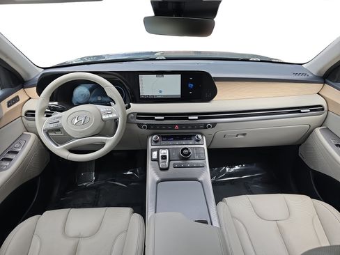Used 2024 Hyundai Palisade Limited FWD image 9