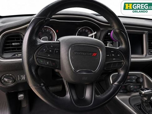 Used 2022 Dodge Challenger R/T RWD image 11