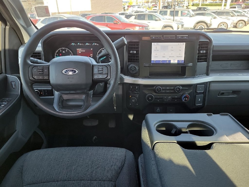 Used 2023 Ford F250 XL w/ STX Appearance Package AWD/4WD image 11