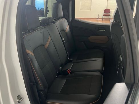 Used 2024 GMC Canyon AT4 w/ Technology Package image 30