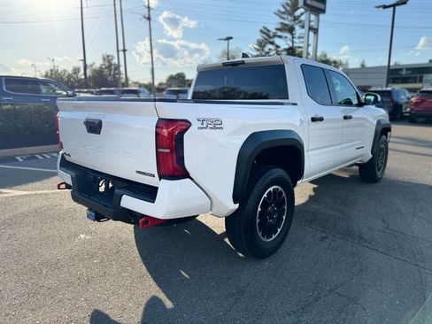 Used 2024 Toyota Tacoma TRD Off-Road AWD/4WD image 6