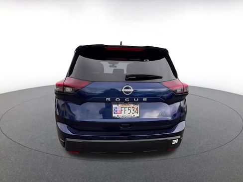 Used 2025 Nissan Rogue SV AWD/4WD image 12