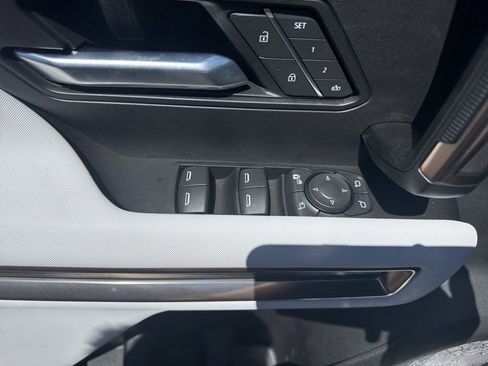 Used 2025 GMC Hummer EV 2X AWD/4WD image 30
