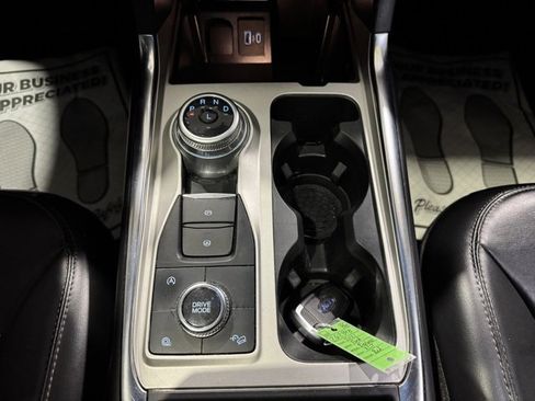Used 2021 Ford Explorer XLT w/ Equipment Group 202A image 21