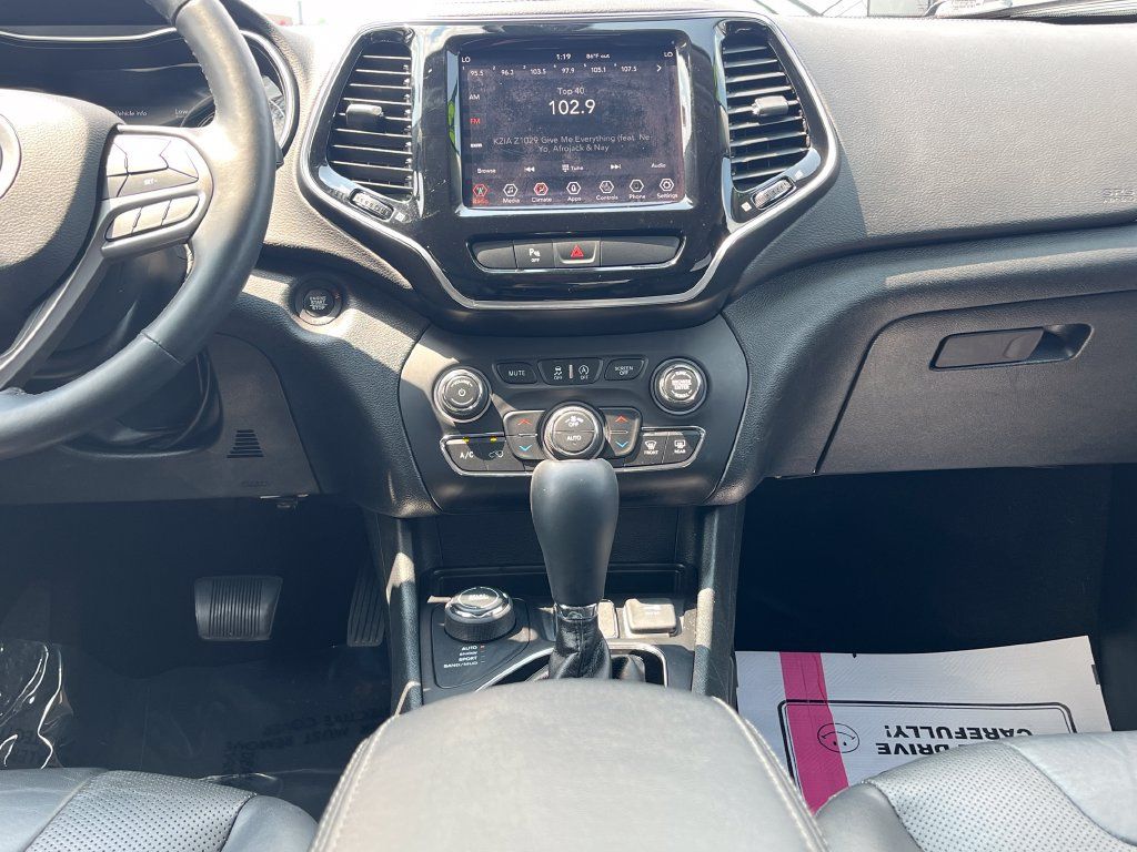 Used 2019 Jeep Cherokee Limited AWD/4WD image 23