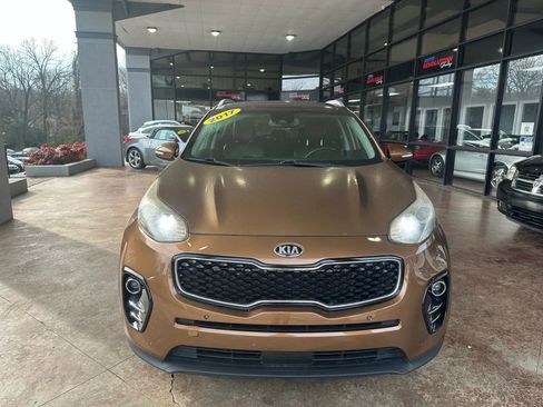Used 2017 Kia Sportage EX w/ EX Technology Package image 2