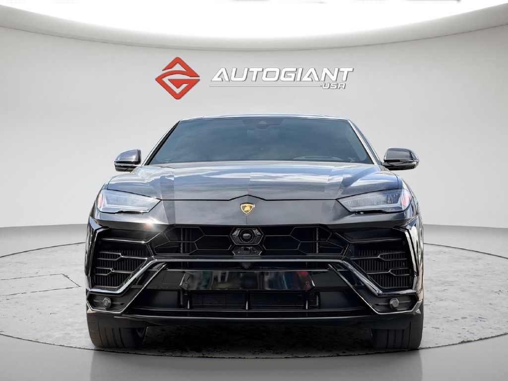 Used 2021 Lamborghini Urus AWD/4WD image 11